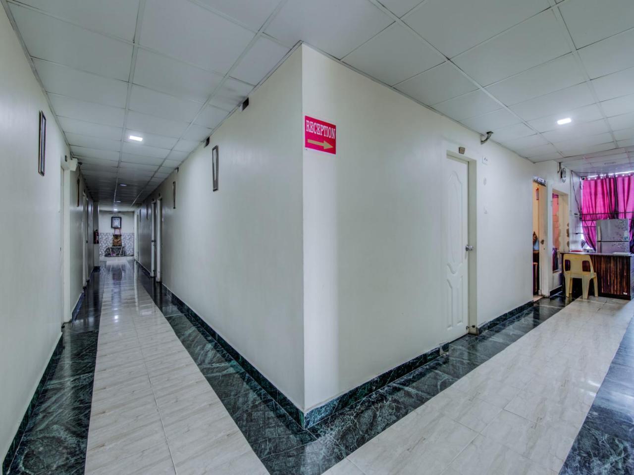 Oyo 18873 Hotel Comfort Deoghar Esterno foto