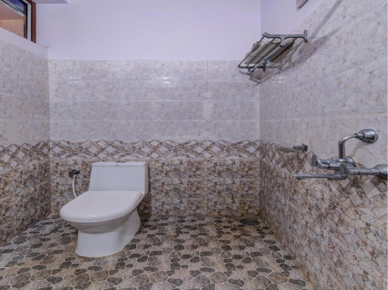 Oyo 18873 Hotel Comfort Deoghar Esterno foto